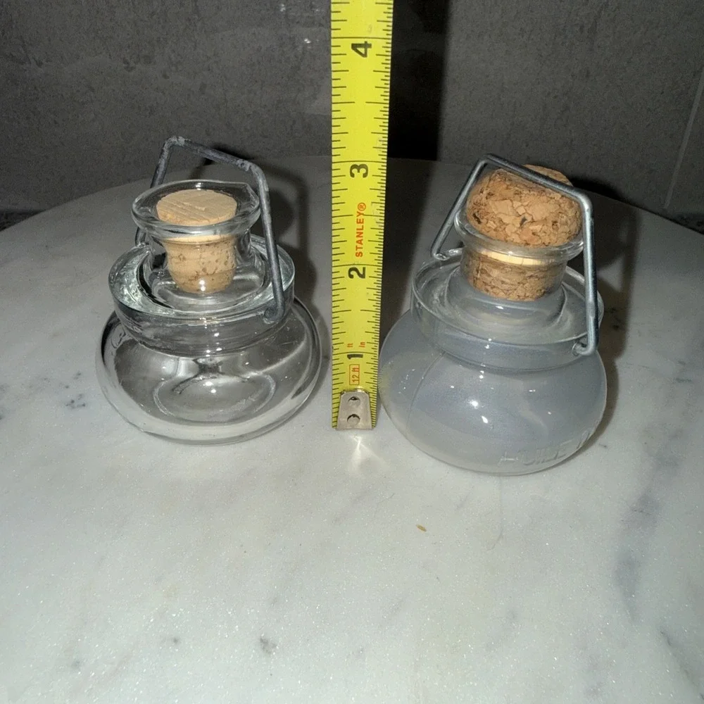 O&Co. Cruet Set of 2 Oil/Vinegar MOD DEP Glass Corked